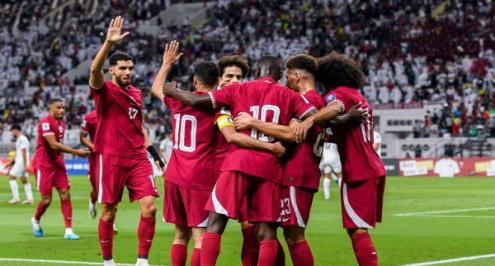 المعز علي يقود تشكيل منتخب قطر.. ولبنان يتسلح بحسن معتوق في افتتاح أمم آسيا